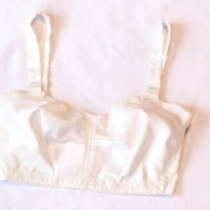 EDITH LANCES #2070 32DD Ivory nwot